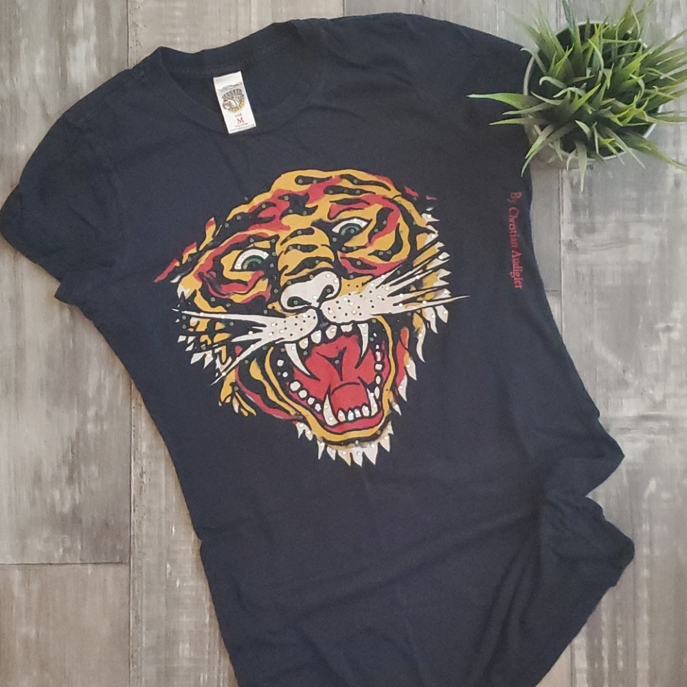 Women's Ed Hardy Tiger t-shirt size M